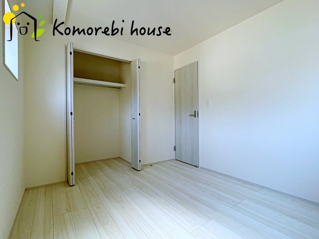 桶川市末広2丁目　2期　新築一戸建て　ブルーミングガーデン　01の洋室|26.3.21　撮影済み