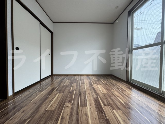 メゾン・プルミエールの洋室|広々とした洋室です