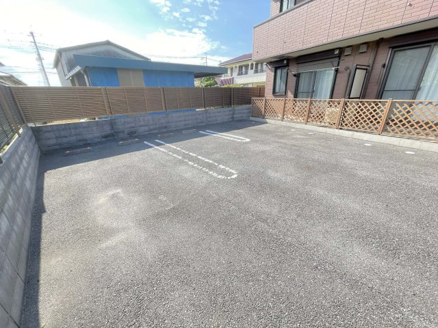 High Excel11の駐車場
