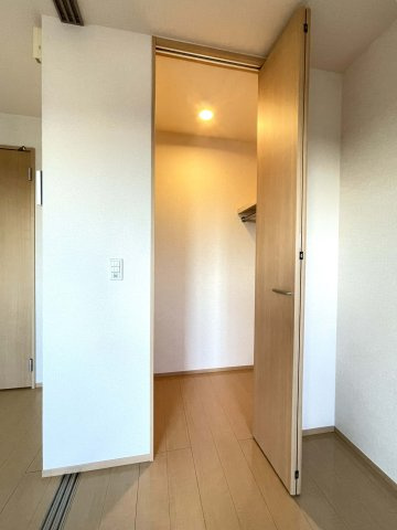 High Excel11の内装|※左右反転・別室の写真になります。