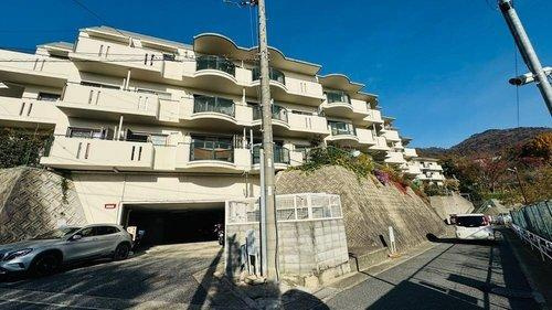 サンロイヤル六甲の外観|開放的なパノラマ眺望