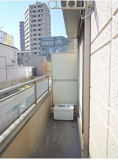 【バルコニー】