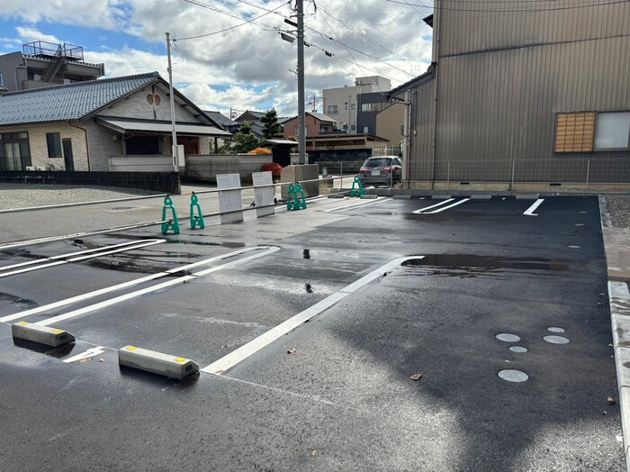 フォンテーヌ・ヒルの駐車場