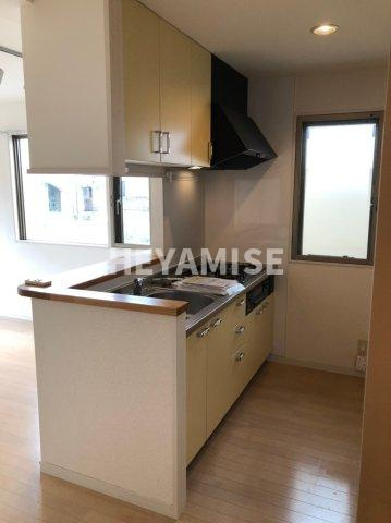 グランディールのキッチン|※同物件反転間取りのお部屋の写真です※現況優先します