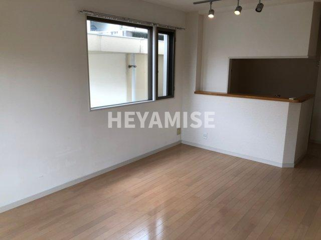 グランディールの居間・リビング|※同物件反転間取りのお部屋の写真です※現況優先します