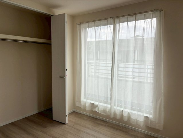【洋室】 | 伊豆の国市大仁Ⅱ 新築建売分譲住宅 建物＋土地 TW06092 | 伊豆の国市大仁A号棟　洋室6.06帖 ※令和8年4月13日撮影写真