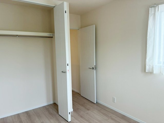 【洋室】 | 伊豆の国市大仁Ⅱ 新築建売分譲住宅 建物＋土地 TW06092 | 伊豆の国市大仁A号棟　洋室5.25帖 ※令和8年4月13日撮影写真