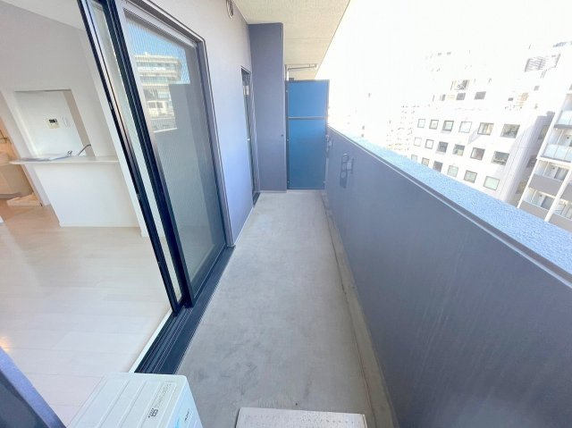 S-RESIDENCE新大阪駅前のバルコニー