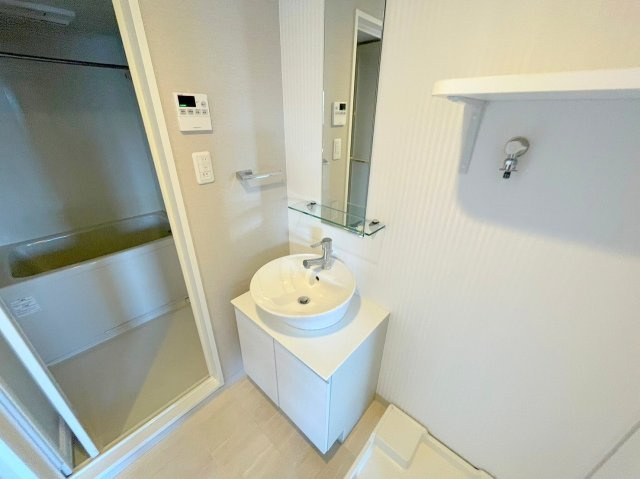 S-RESIDENCE新大阪駅前の独立洗面台