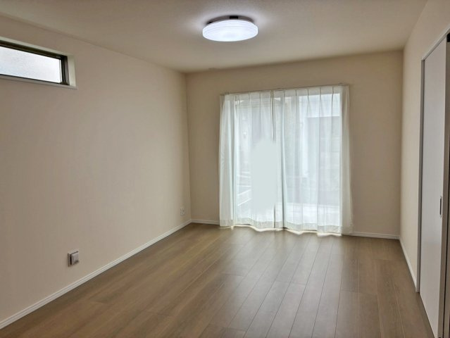 【居間・リビング】 | 伊豆の国市大仁Ⅱ 新築建売分譲住宅 建物＋土地 TW06092 | 伊豆の国市大仁B号棟　リビング ※令和8年4月13日撮影写真