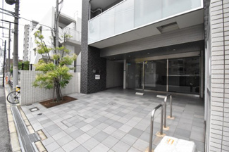 【エントランス】