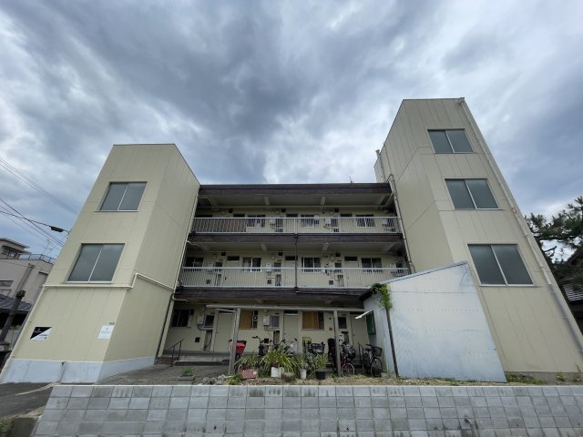 八栄マンションの外観|建物外観を気になさる方へ、見た目の良い物件です