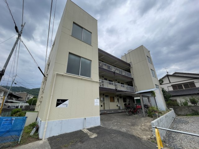 八栄マンションの外観パース|外観パースです