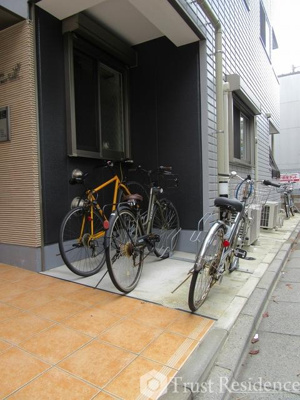 【その他共用部分】 | アルモニアエンネ | 駐輪場