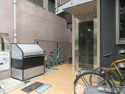 【エントランス】 | アルモニアエンネ