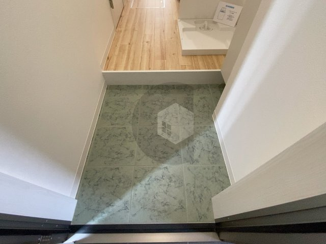 ノイヴェル長瀬の玄関