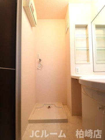 柏崎市東本町３丁目のアパートのその他