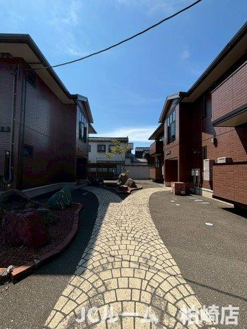 柏崎市東本町３丁目のアパートのその他