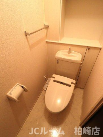 柏崎市東本町３丁目のアパートのトイレ