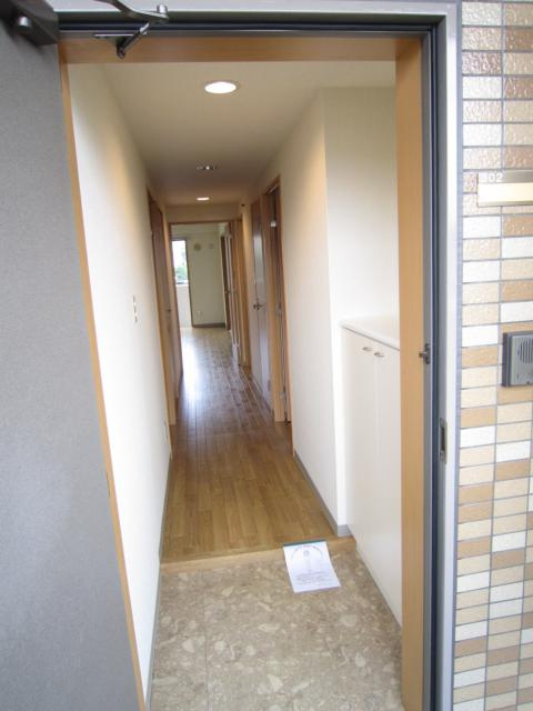 ヴィオレ湘南の玄関