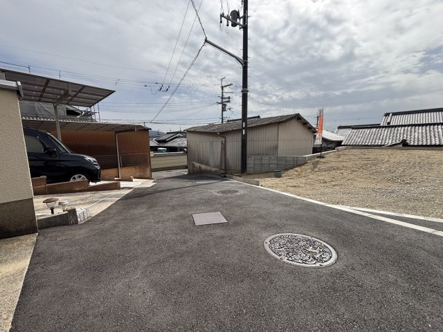 奈良市法華寺町の前面道路含む現地写真