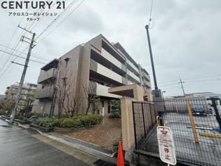 甲子園三番町ハイツの外観