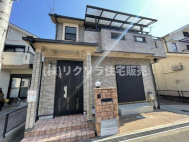 点野5丁目　中古一戸建ての外観|新しい生活にいかがでしょうか？外観はお住まいの顔になります。こだわりたいポイントですね。外壁塗装や屋根塗装のご相談も承っております。
■現地内覧・資金計画相談・住宅ローン相談もお問合せ受付中■