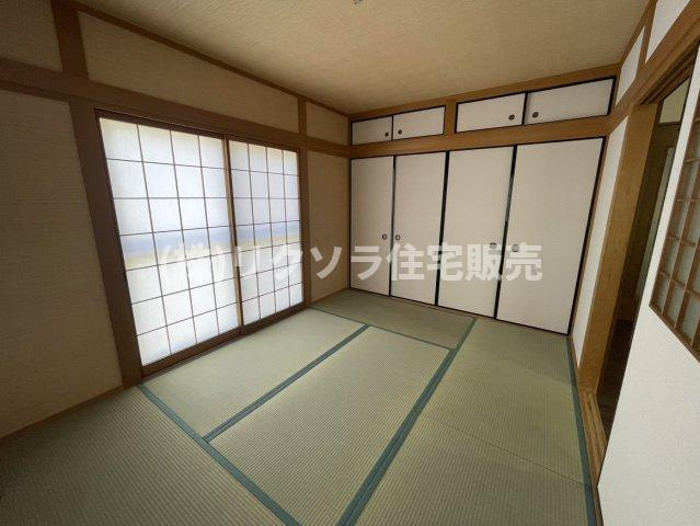 点野5丁目　中古一戸建ての和室|和室6.0帖
■物件内覧・資金計画相談・住宅ローン相談、リフォーム相談、お問合せ受付中■
※当日・翌日のご内覧、ご相談はお電話でのお問合せがスムーズです！