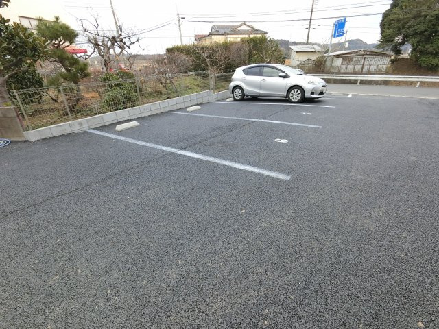 【駐車場】