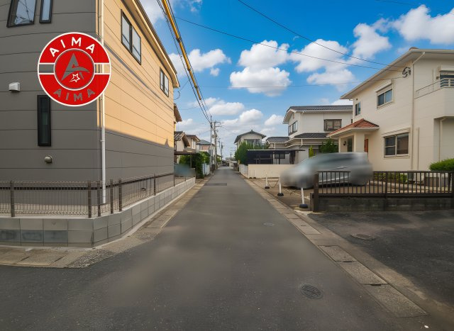 春日市紅葉ヶ丘東6丁目第1-1棟（1号棟）　の前面道路含む現地写真|前面道路です。