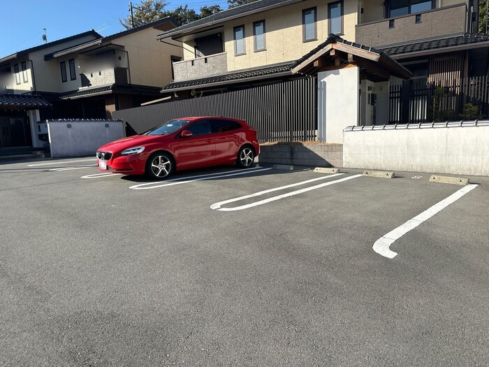 ラフィーネ ヴィーヴル　Ⅰの駐車場