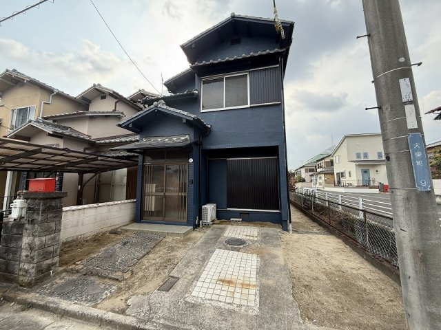 大東戸建ての駐車場