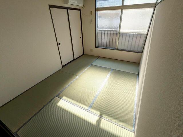 メゾン西小岩A棟の和室
