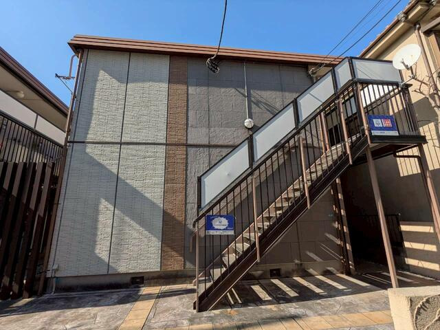 メゾン西小岩A棟の外観