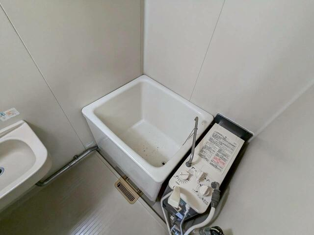 メゾン西小岩B棟の浴室