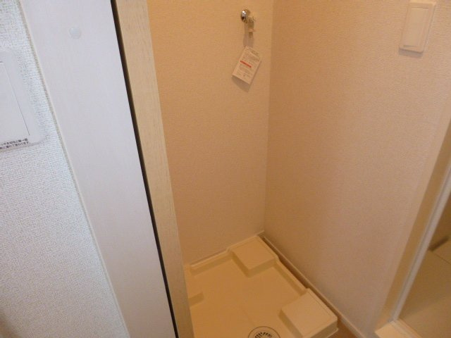 サンフラワーBのその他|洗濯機置き場