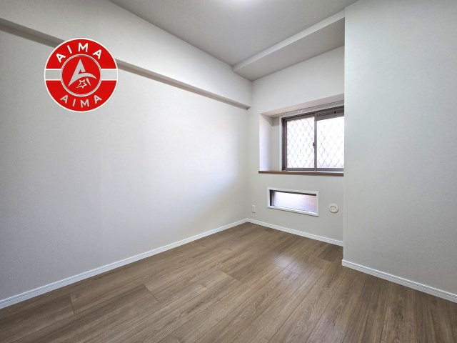 コアマンション和白丘ネクステージA棟の洋室|採光良好な洋室は一年中快適に過ごせます。