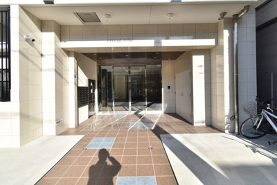 【エントランス】 | リヴィアス三明町