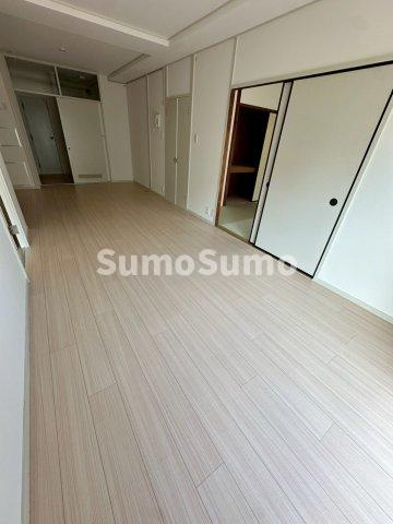 UR武庫川 28号棟の居間・リビング