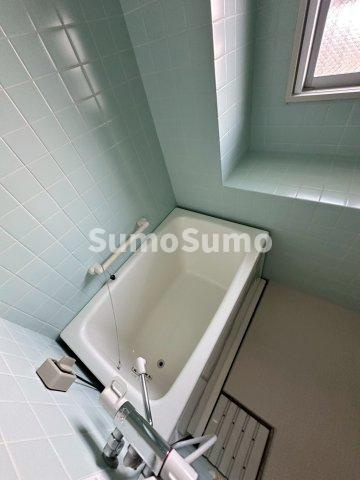 UR武庫川 28号棟の浴室