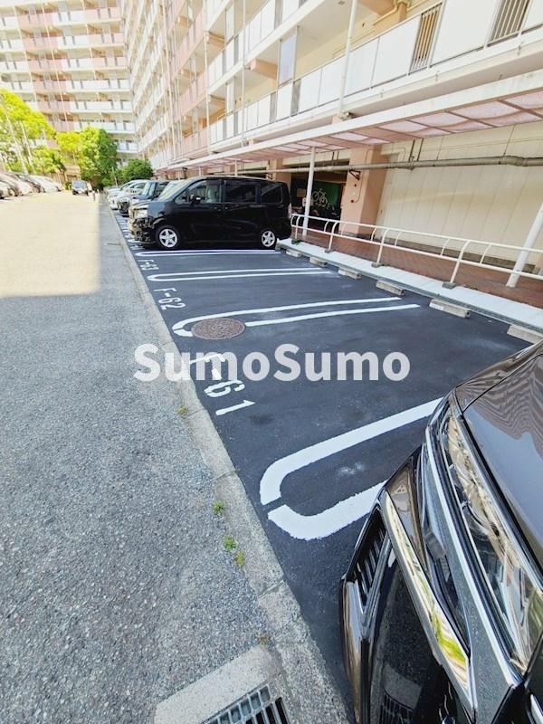 UR武庫川 28号棟の外観