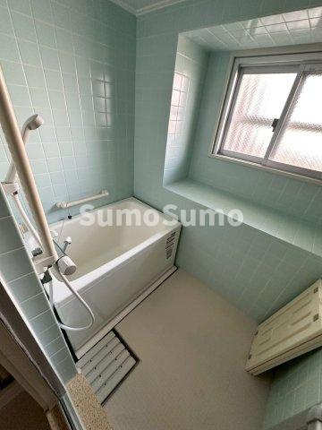 UR武庫川 28号棟の浴室