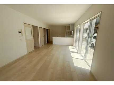 安芸郡坂町坂東１丁目の居間・リビング|エコキュート仕様のオール電化♪