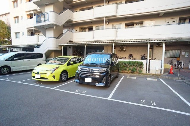 【駐車場】の画像
