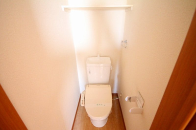 【トイレ】 | ＣＬＡＩＲ咲 Ｃ | 温水洗浄便座付き