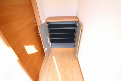 【玄関】 | ＣＬＡＩＲ咲 Ｃ | 玄関シューズボックス