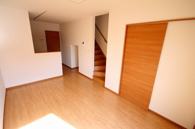 【居間・リビング】 | ＣＬＡＩＲ咲 Ｃ | 10帖のリビング