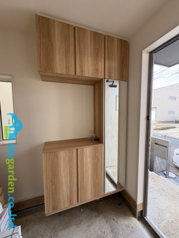 茅ヶ崎市堤3期　新築戸建　全1棟の玄関|シューズボックス