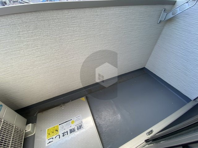 ラージヒル長瀬EASTのバルコニー