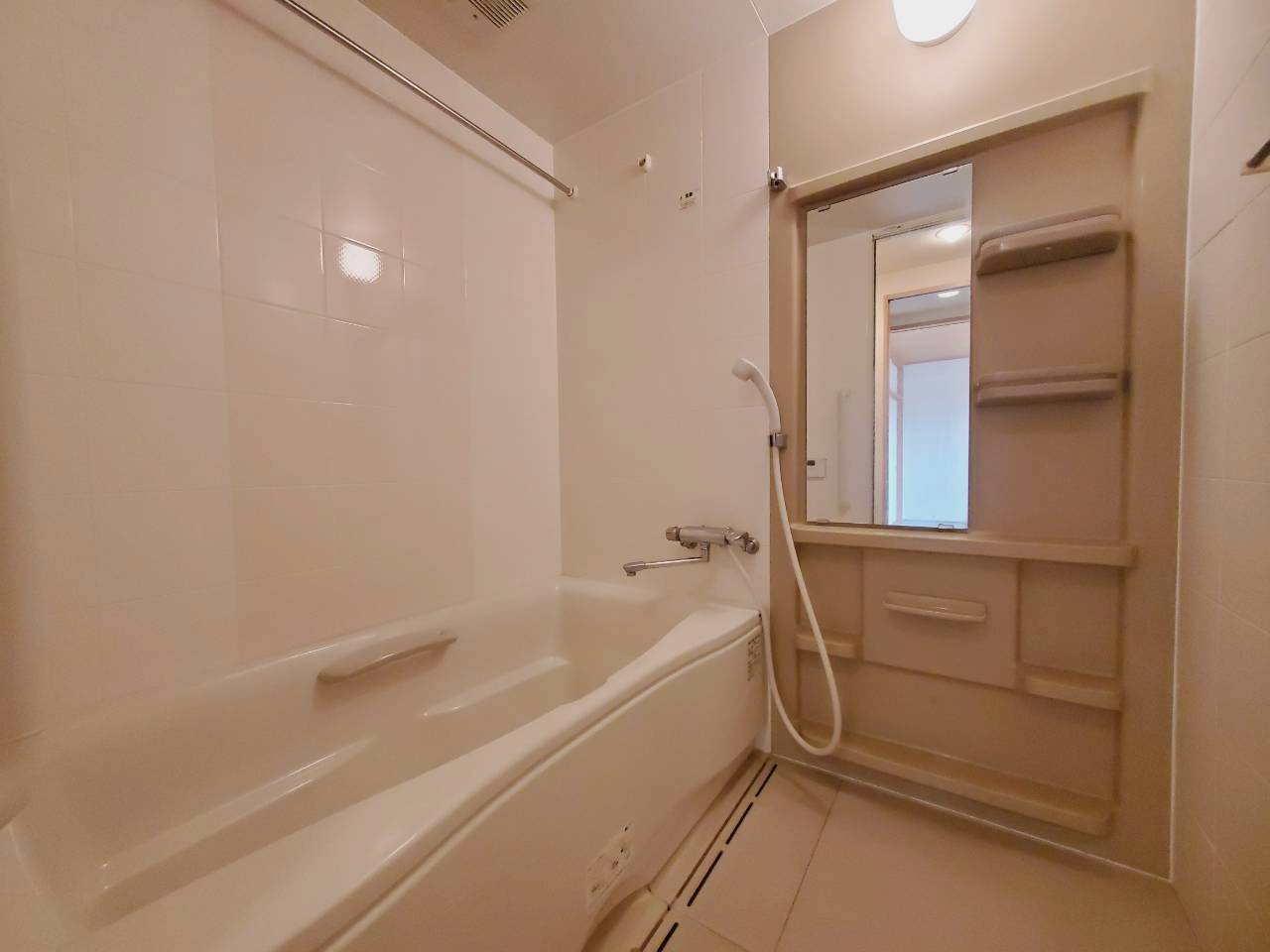 サーパス北久保2LDK　中古マンションの浴室